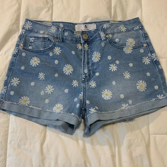 FLYING ANGEL, shorts, diary pattern, great condition size 9/29 - Picture 1 of 14